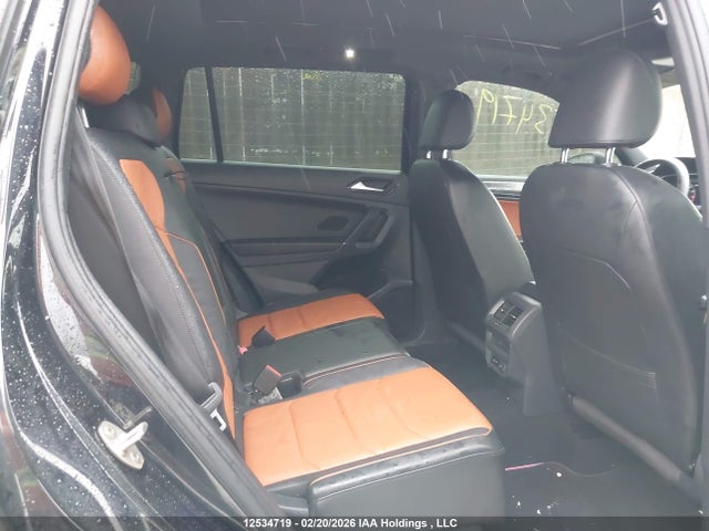 3VV4B7AX4JM162178 Volkswagen Tiguan Sel Premium