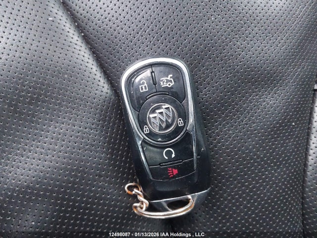 1G4ZS5SS8HU164562 Buick Lacrosse Premium