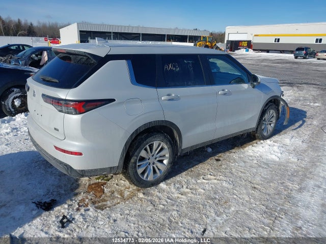 JA4J4UA84SZ626020 Mitsubishi Outlander Es