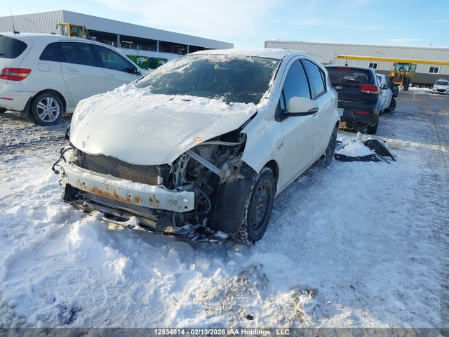 JTDKDTB39F1586576 Toyota PRIUS C