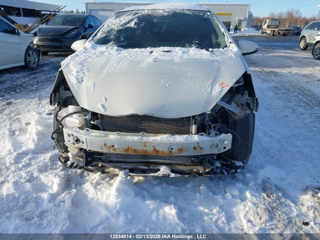 JTDKDTB39F1586576 Toyota PRIUS C