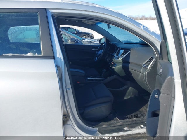 KM8J33A40JU630752 Hyundai Tucson Limited/sport And Eco/se