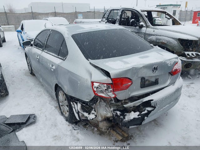 3VWDK7AJ5EM393023 Volkswagen Jetta 2.0l Comfortline