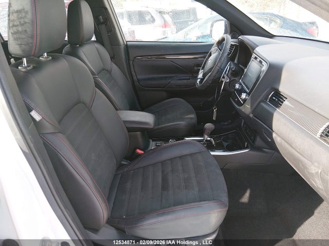 JA4JZ3AX7LZ613444 Mitsubishi Outlander