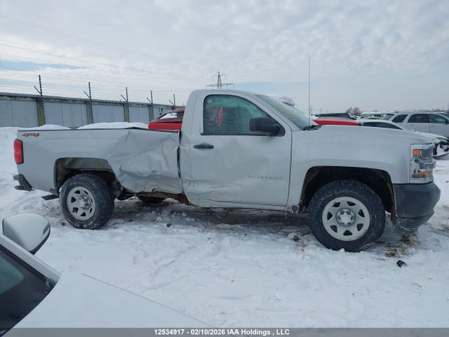 1GCNKNEC2JZ230975 Chevrolet Silverado 1500