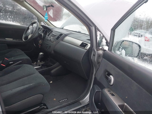 12534921 :رقم المزاد ، 3N1BC1CP5BL399169 vin ، 2011 Nissan Versa مزاد بيع