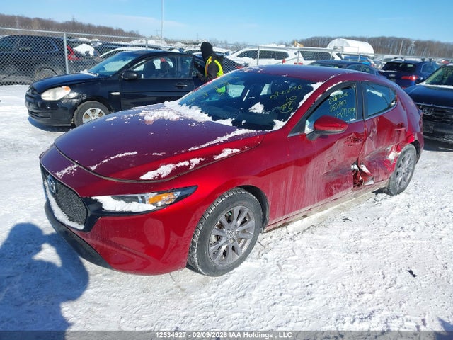 12534927 :رقم المزاد ، JM1BPAK7XP1612599 vin ، 2023 Mazda Mazda3 مزاد بيع