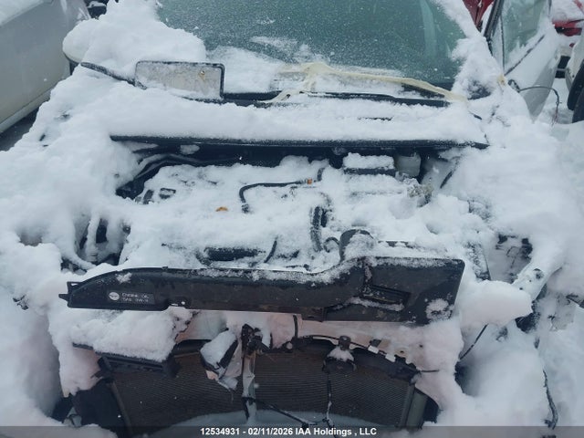 5YFB4MDE2RP119777 Toyota COROLLA LE