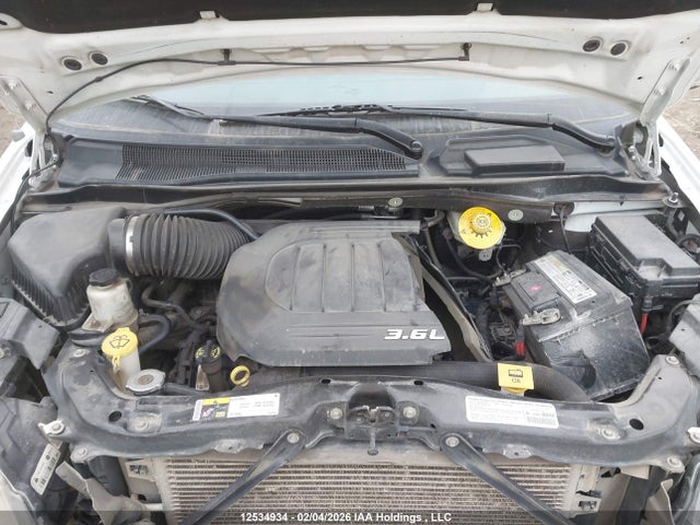 2C4RC1GG2ER146498 Chrysler Town &amp; Country Limited