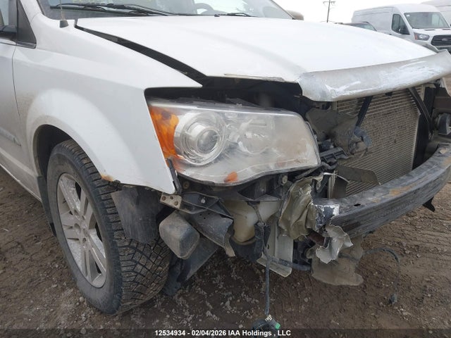 2C4RC1GG2ER146498 Chrysler Town &amp; Country Limited