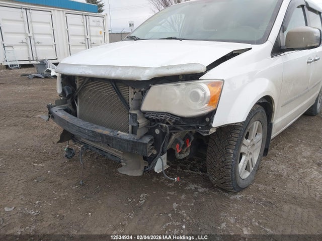 2C4RC1GG2ER146498 Chrysler Town &amp; Country Limited