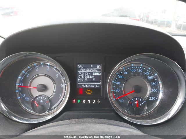2C4RC1GG2ER146498 Chrysler Town &amp; Country Limited
