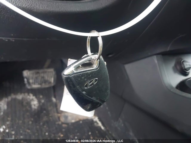 KM8SNDHF0HU210981 Hyundai Santa Fe