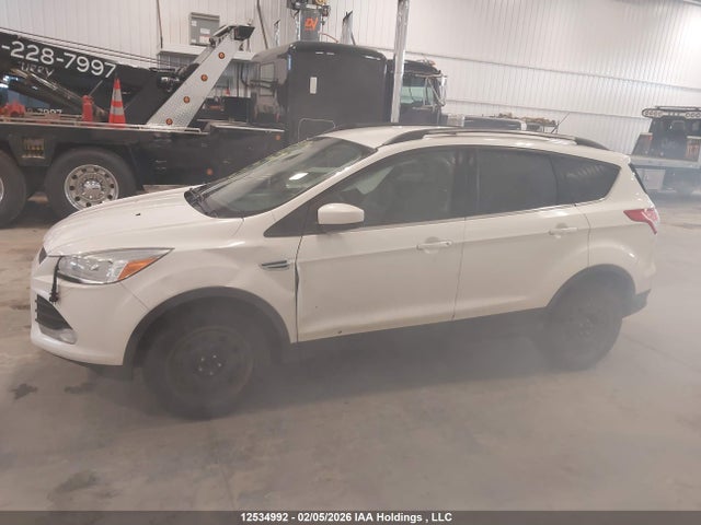 1FMCU9GX9EUE29108 Ford ESCAPE SE