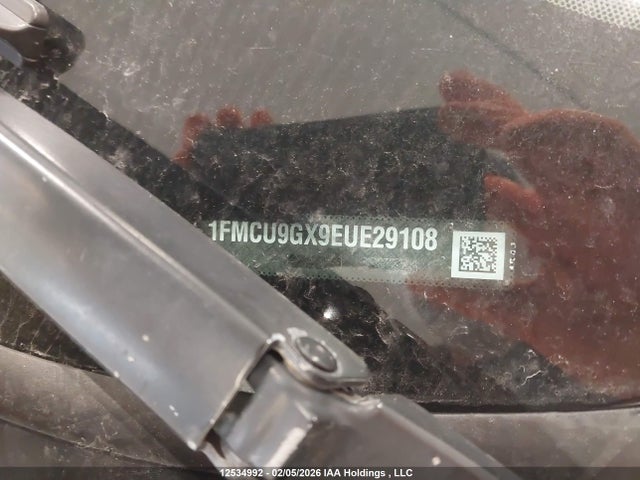 1FMCU9GX9EUE29108 Ford ESCAPE SE