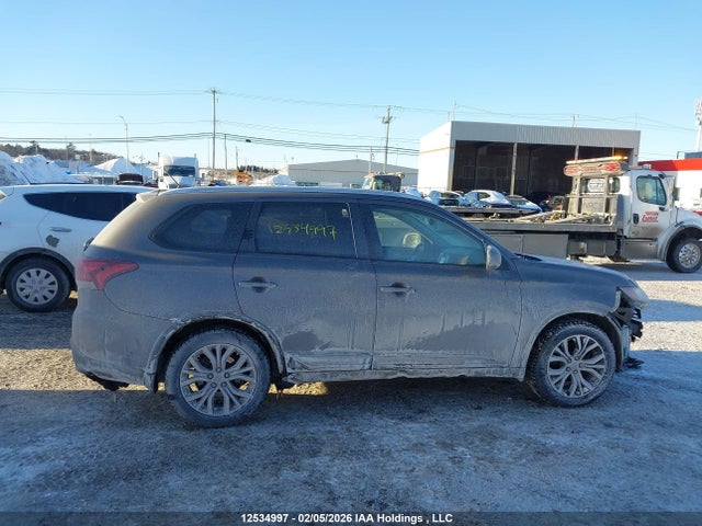 Mitsubishi Outlander Es 2016 JA4AZ2A30GZ606087 Image 14