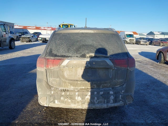 Mitsubishi Outlander Es 2016 JA4AZ2A30GZ606087 Image 17