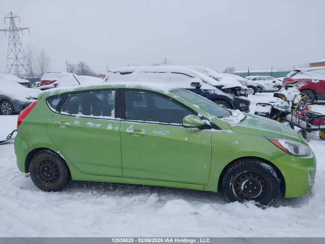 12535020 :رقم المزاد ، KMHCU5AE9DU069742 vin ، 2013 Hyundai Accent Gls/se مزاد بيع