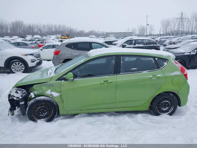 12535020 :رقم المزاد ، KMHCU5AE9DU069742 vin ، 2013 Hyundai Accent Gls/se مزاد بيع