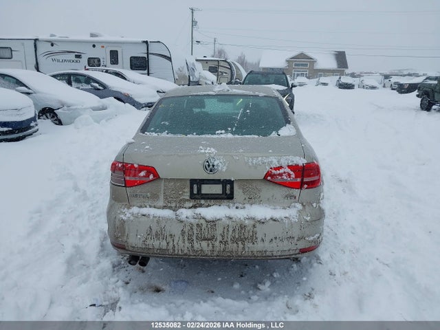 3VWD07AJ7FM254406 Volkswagen JETTA SE