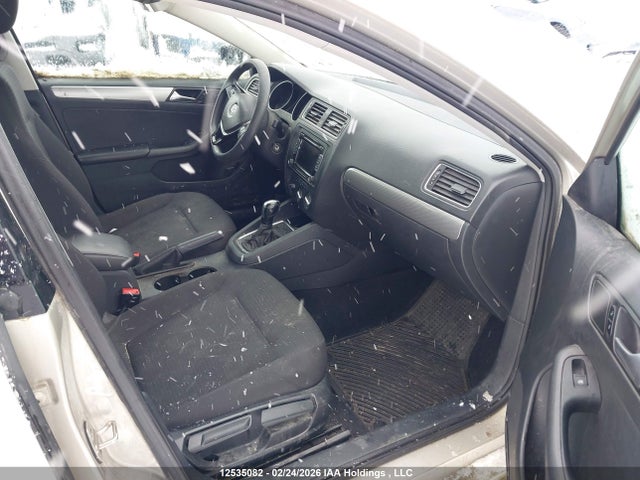 3VWD07AJ7FM254406 Volkswagen JETTA SE