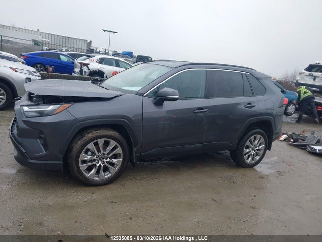 2T3R1RFV9SC540619 Toyota Rav4 Xle/xle Premium