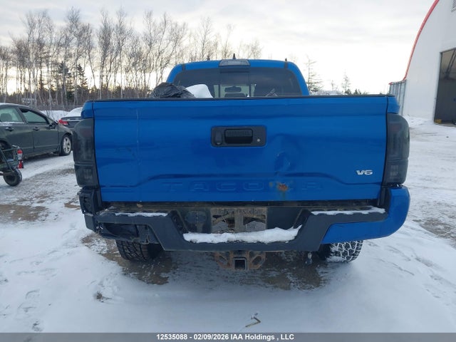 5TFDZ5BN8HX017872 Toyota Tacoma Dbl Cab/sr5/trd Sport/or