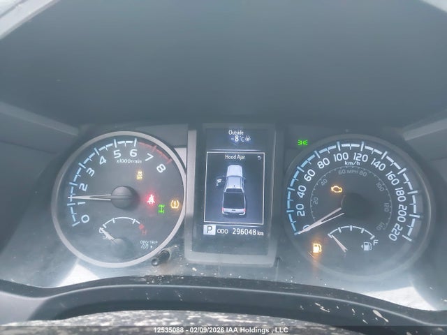 5TFDZ5BN8HX017872 Toyota Tacoma Dbl Cab/sr5/trd Sport/or