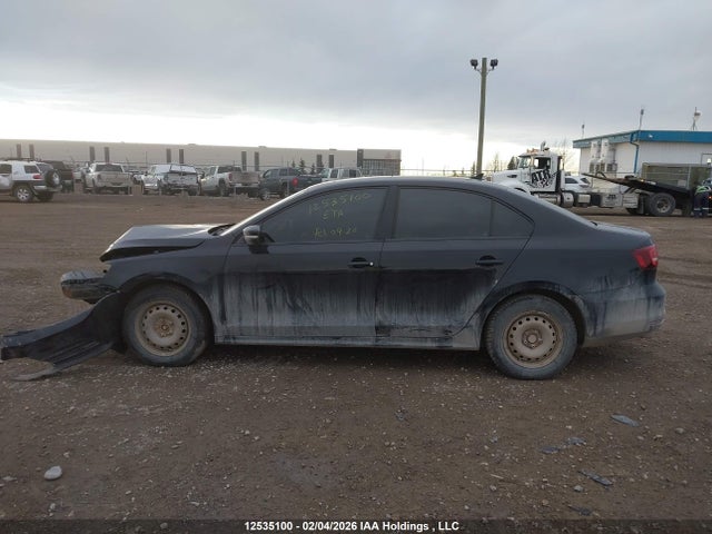 3VWD07AJ2GM351174 Volkswagen Jetta