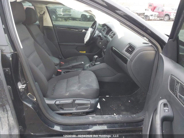 3VWD07AJ2GM351174 Volkswagen Jetta