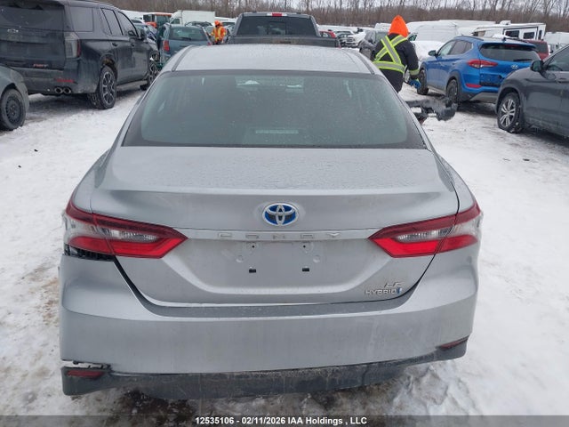 4T1C31AK4MU557157 Toyota Camry Hybrid Le