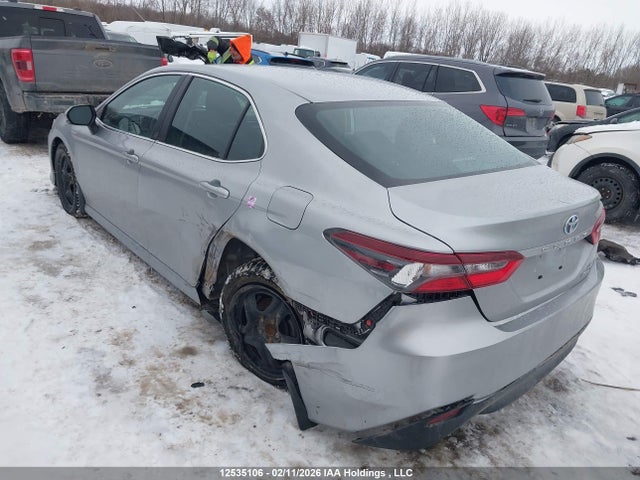 4T1C31AK4MU557157 Toyota Camry Hybrid Le