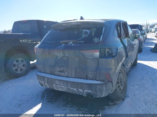 1FMCU9BZ1NUA50564 Ford ESCAPE SE