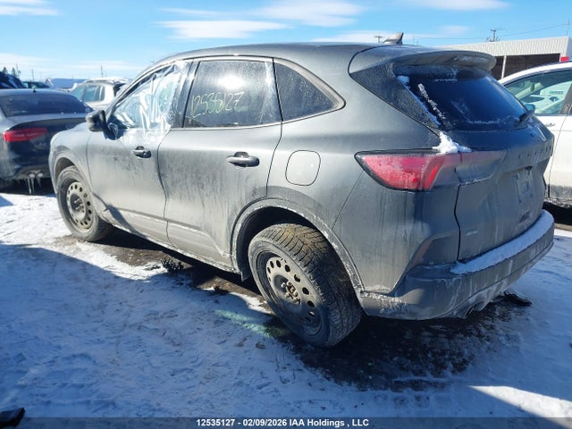 1FMCU9BZ1NUA50564 Ford ESCAPE SE