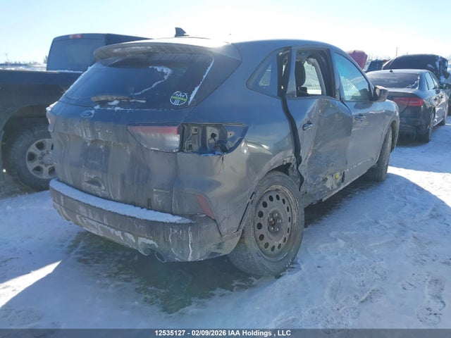 1FMCU9BZ1NUA50564 Ford ESCAPE SE