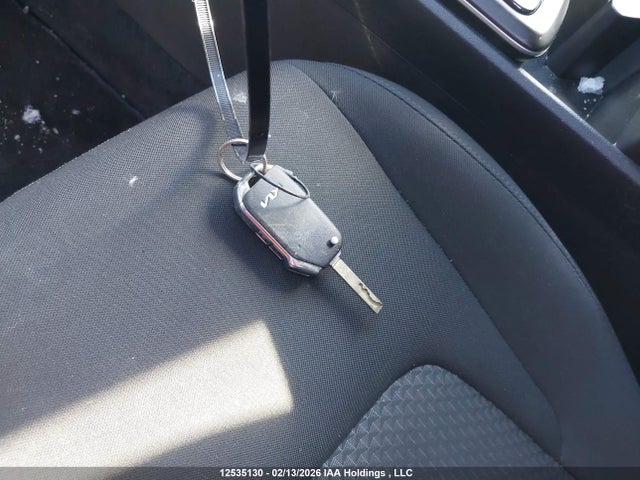 KNDPUCDF3R7296929 KIA Sportage Lx