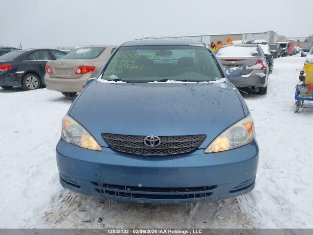 12535132 :رقم المزاد ، JTDBE32K220005245 vin ، 2002 Toyota Camry Le/xle مزاد بيع