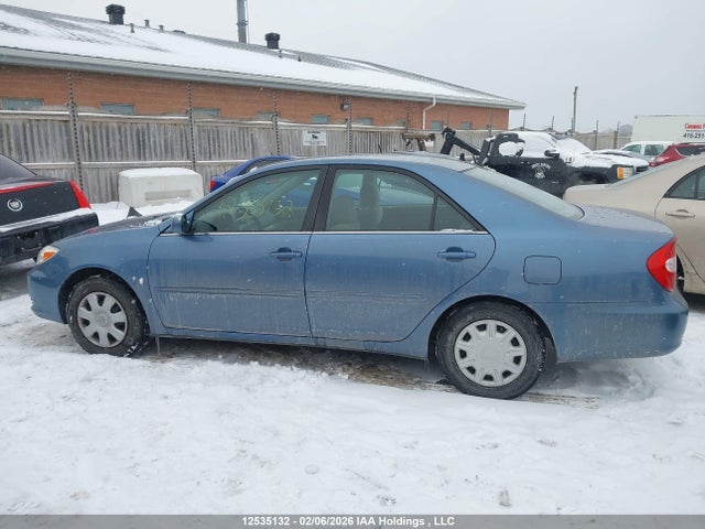 12535132 :رقم المزاد ، JTDBE32K220005245 vin ، 2002 Toyota Camry Le/xle مزاد بيع
