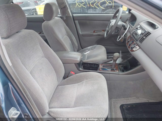 12535132 :رقم المزاد ، JTDBE32K220005245 vin ، 2002 Toyota Camry Le/xle مزاد بيع