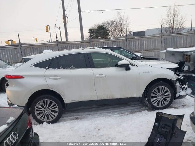 Toyota Venza Limited 2021 JTEAAAAH1MJ061820 Image 14