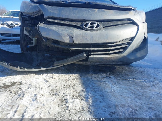 KMHD25LHXFU244830 Hyundai Elantra Gt Gl