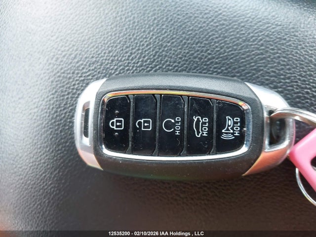 KMHLM4AG0NU286027 Hyundai Elantra