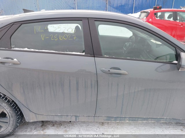 KMHLM4AG0NU286027 Hyundai Elantra