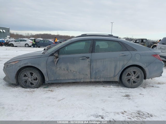 KMHLM4AG0NU286027 Hyundai Elantra