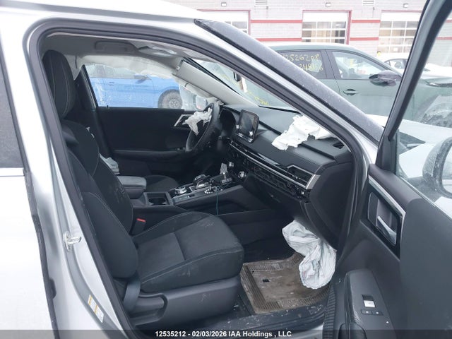 JA4J4TA89PZ606802 Mitsubishi Outlander Es