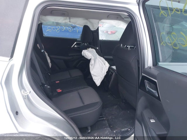 JA4J4TA89PZ606802 Mitsubishi Outlander Es