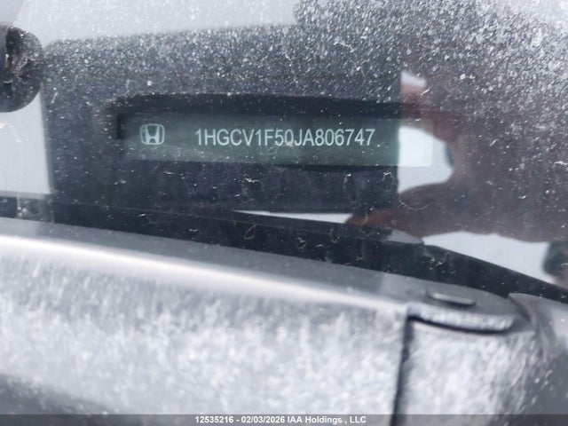 1HGCV1F50JA806747 Honda ACCORD EXL