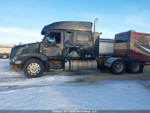 4V4NC9EJ9JN993574 Volvo VNL