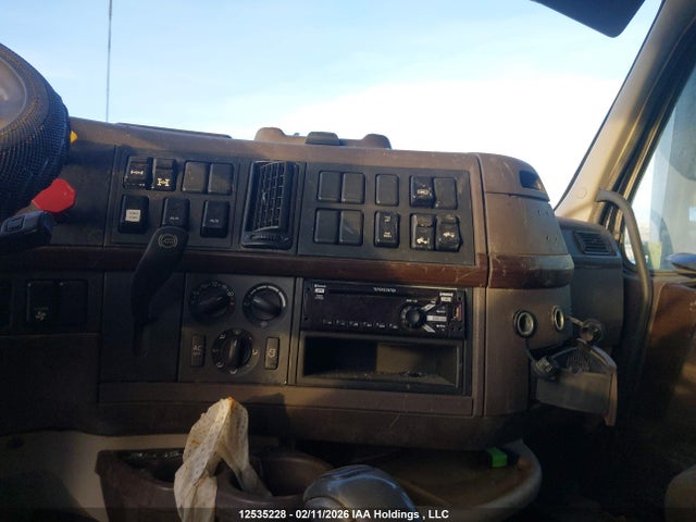 4V4NC9EJ9JN993574 Volvo VNL
