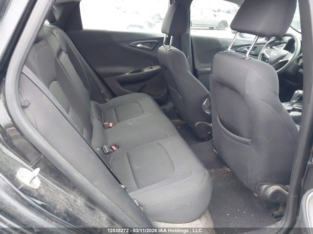1G1ZE5ST2HF154661 Chevrolet MALIBU 1LT